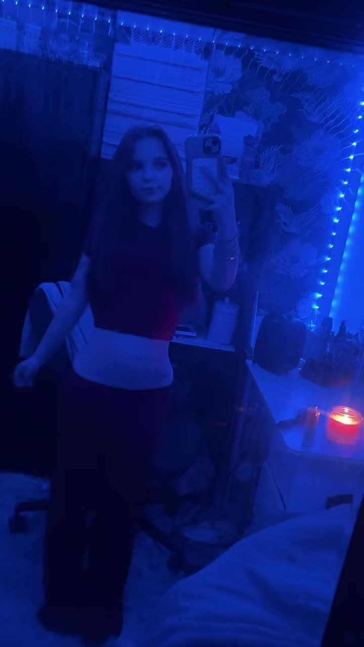 @Ameliacafff🤫🤫
