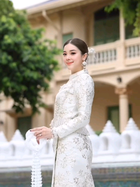 @𝗔𝗻𝗴𝗲𝗹𝗮 𝗖𝗮𝗻𝗱𝗶𝗰𝗲