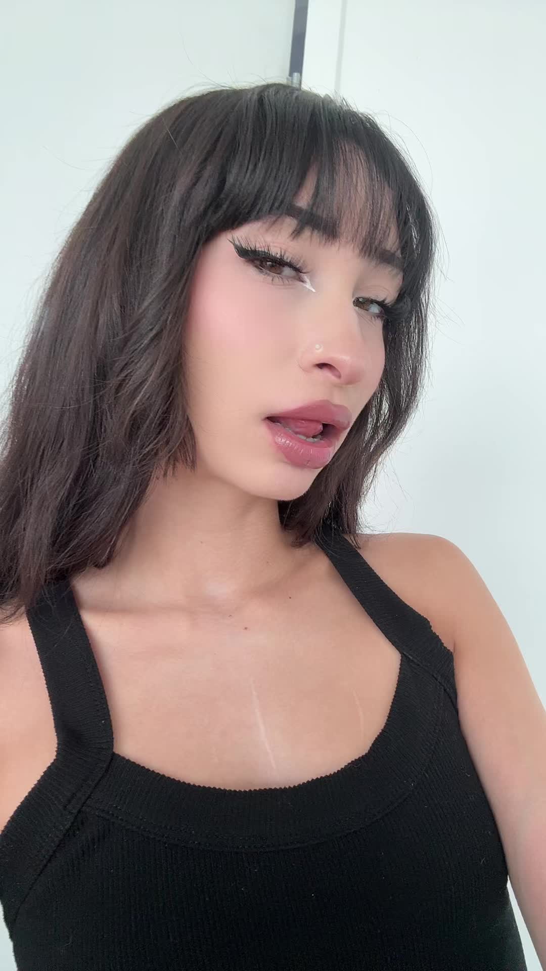 @Foxxi