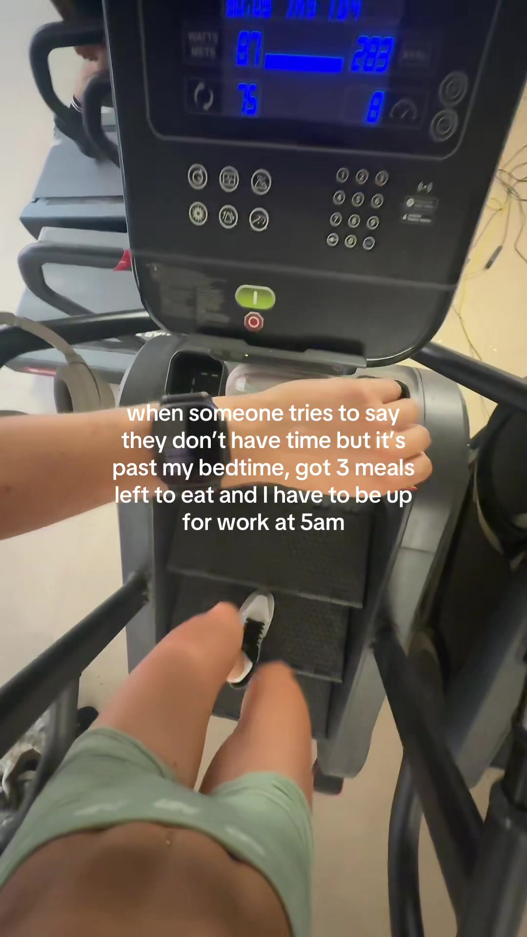 @ellourafit