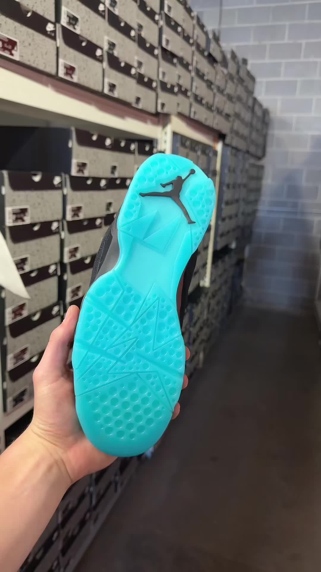 @VERIFIED SNEAKER DEALS