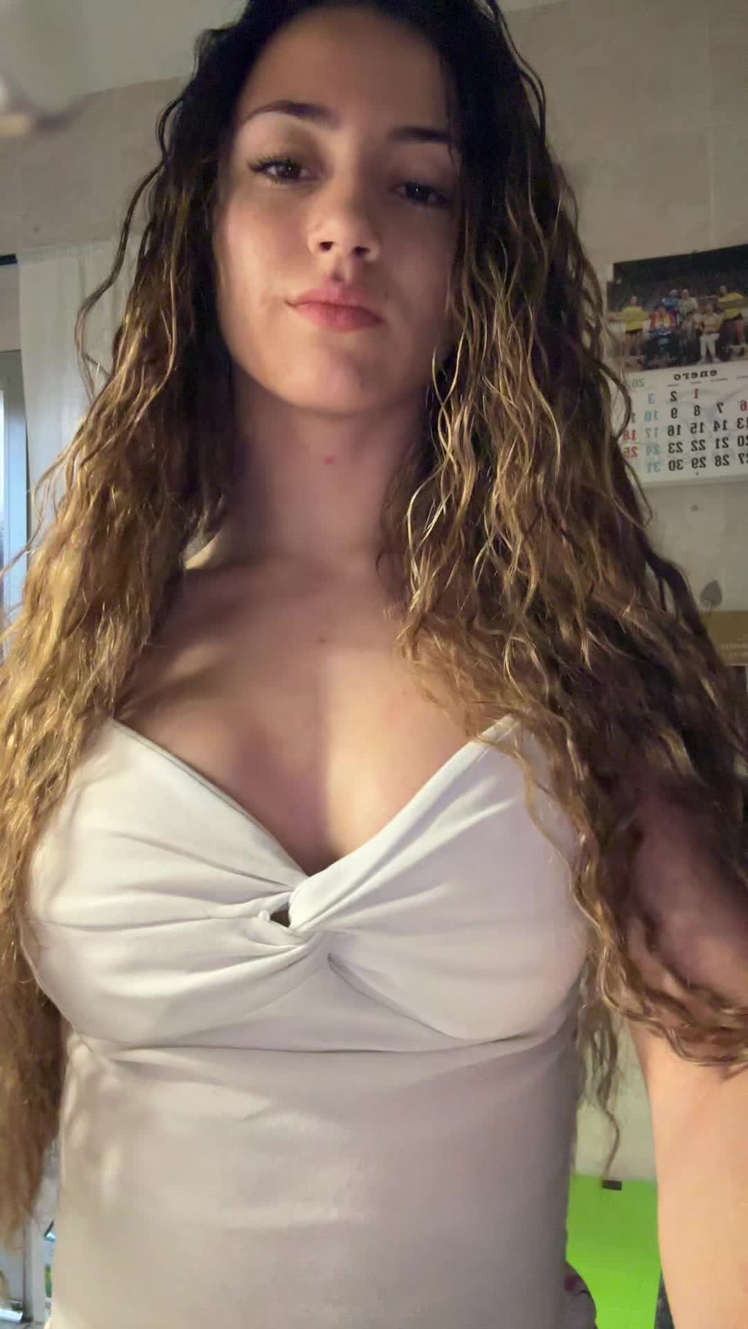 @🦦