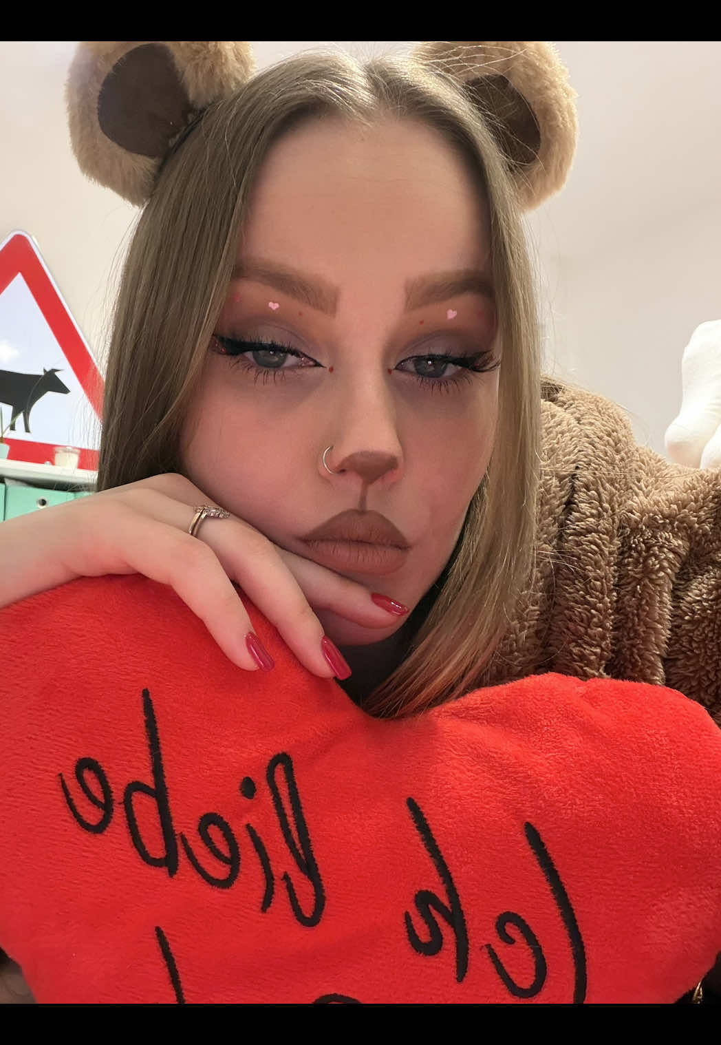 @Angelina