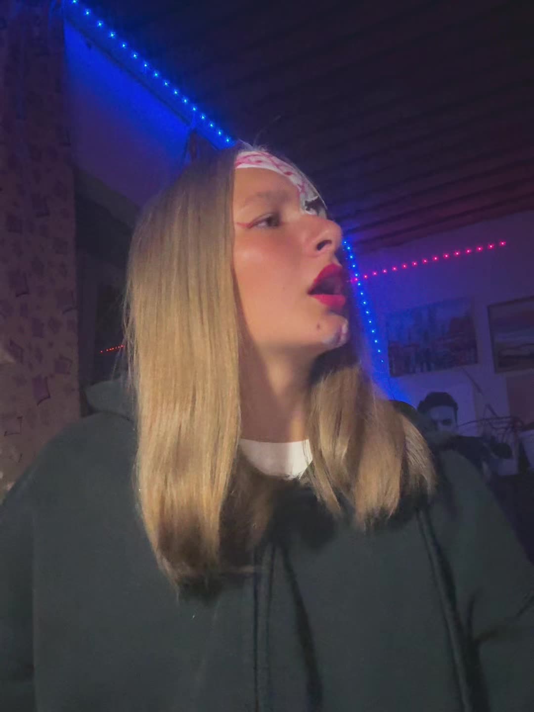 @svettikk2607_