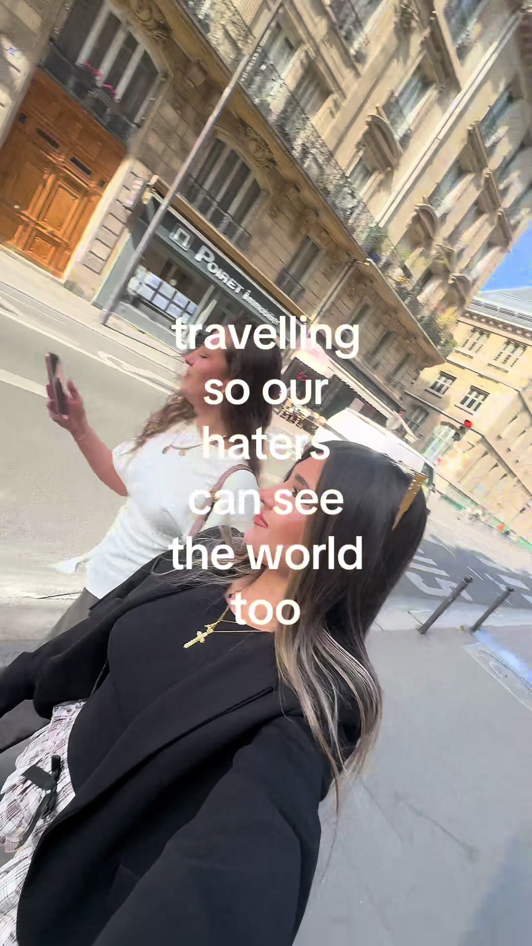 @Cande