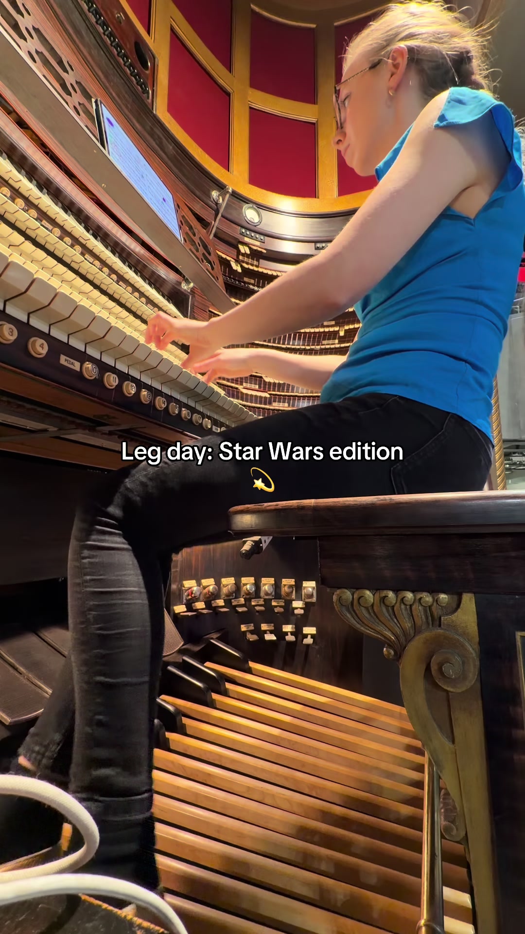 @Anna Lapwood | Organist