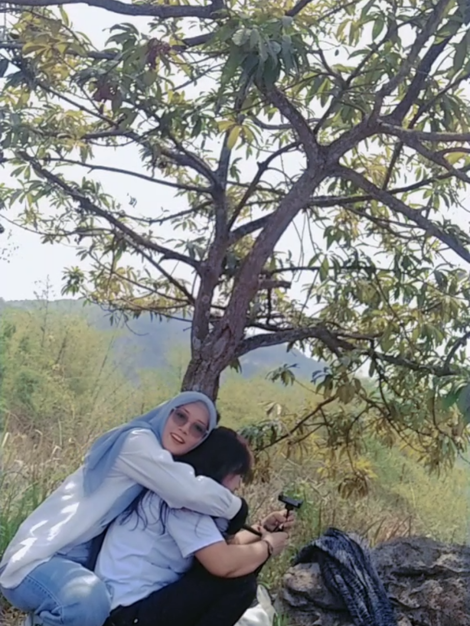 @Dewi Aurora Khan