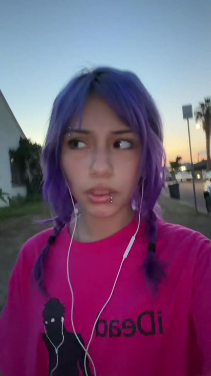 @️