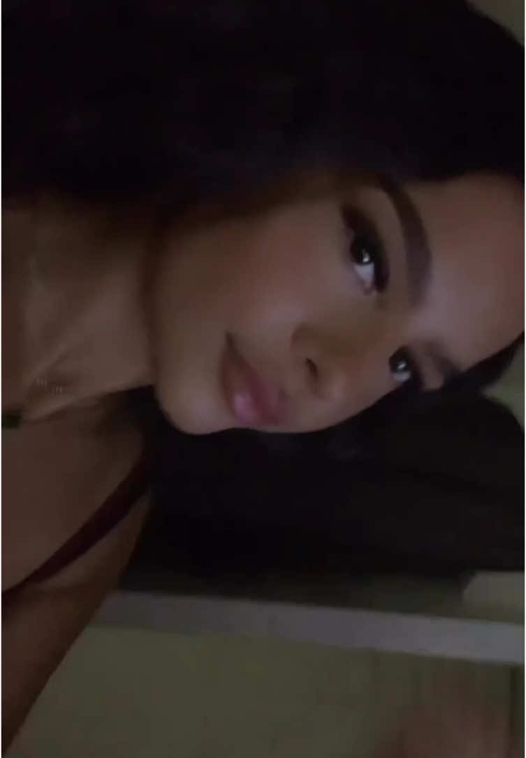 @𝘭𝘪𝘭𝘭𝘺𝘳𝘰𝘴𝘦
