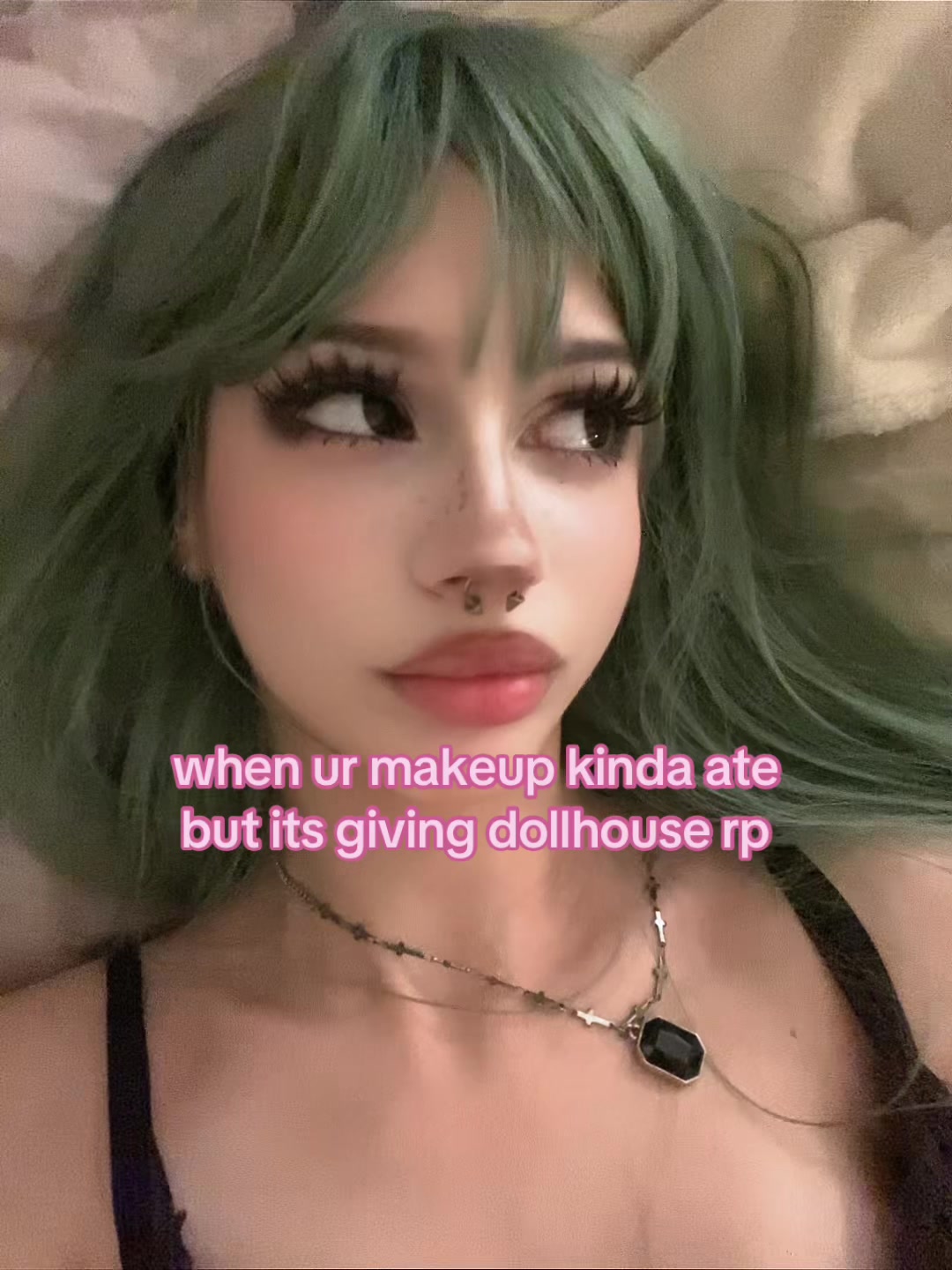 @nora valeria
