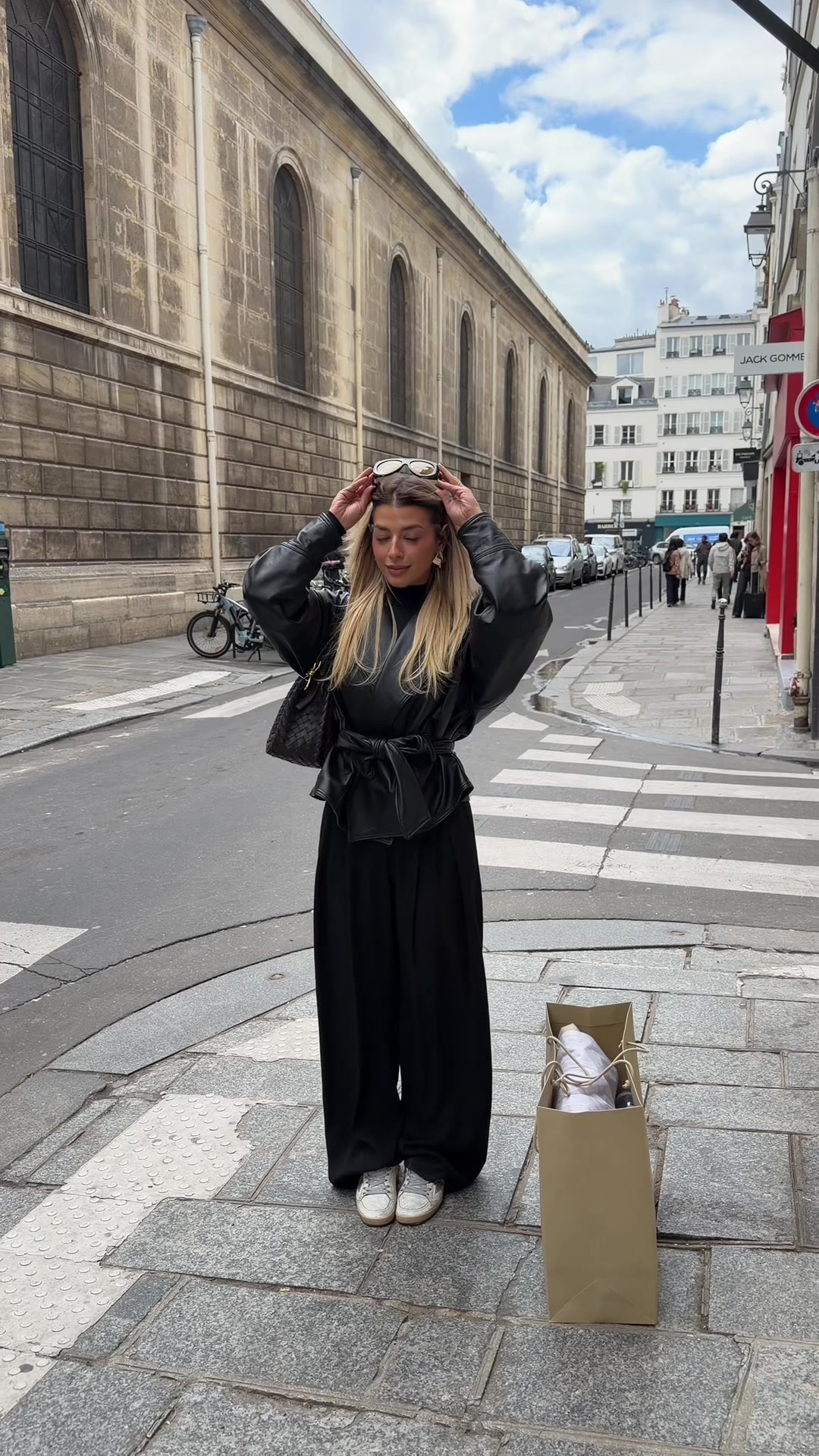 @elinakalitzaki