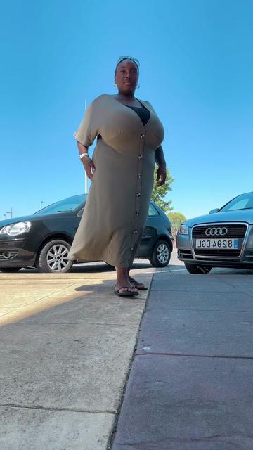 @Curvy  Martinez 🇩🇴
