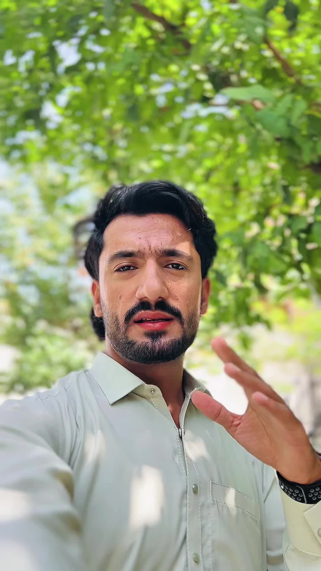 @TravelwithAbbas
