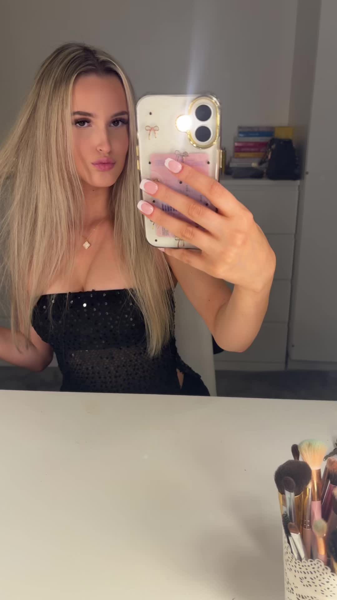 @Isa