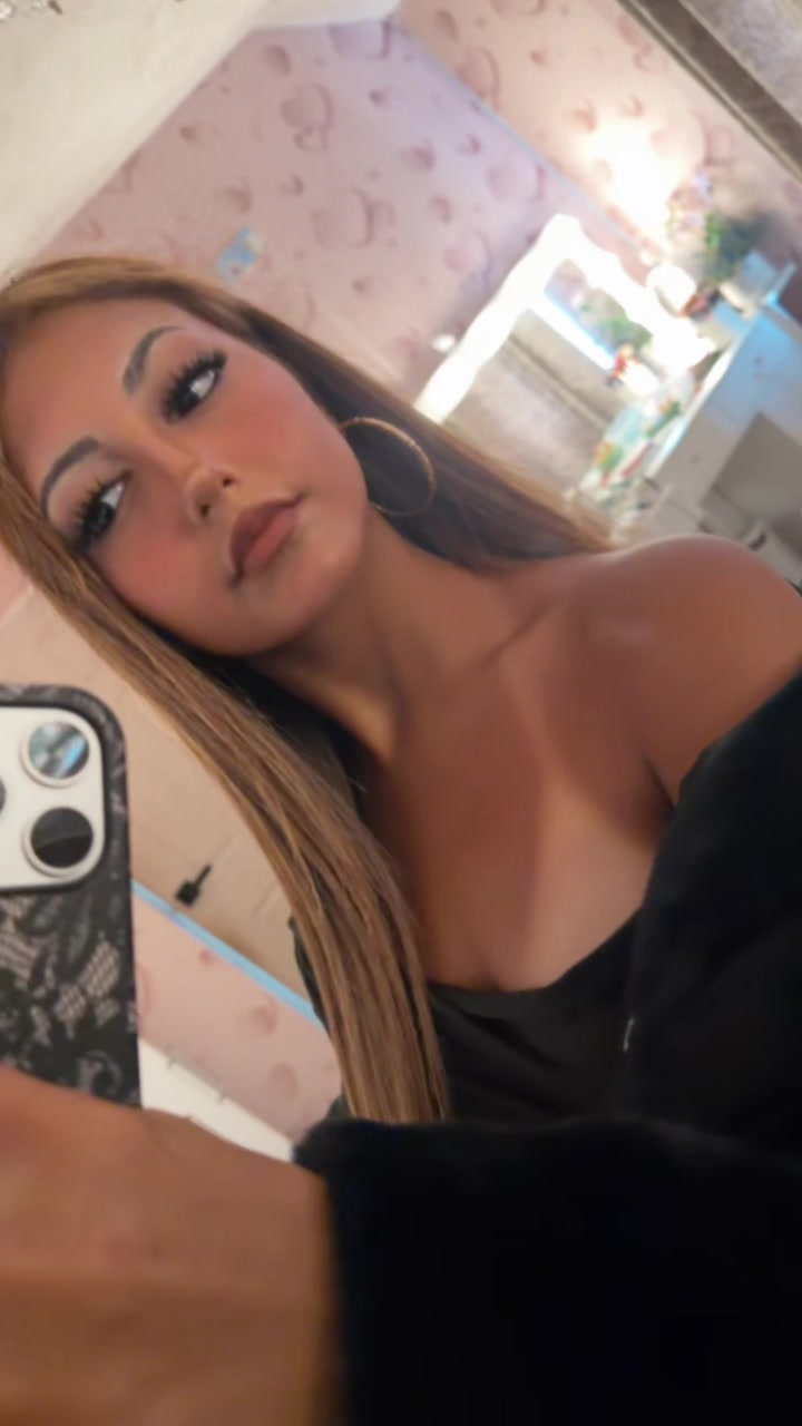 @𝓮.