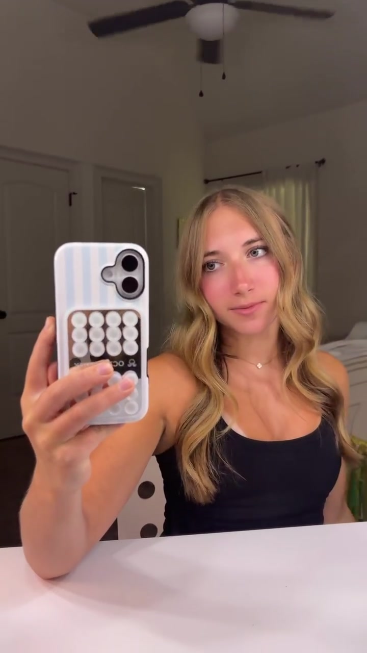 @alexis