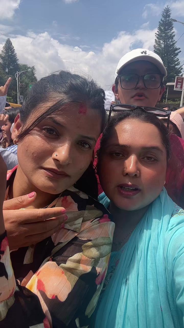@prajaniadhikari5