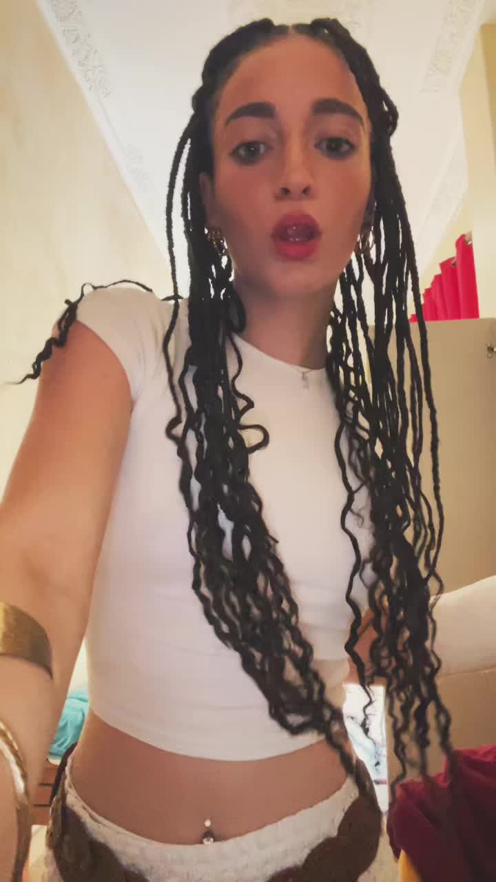 @ceciliafavaron