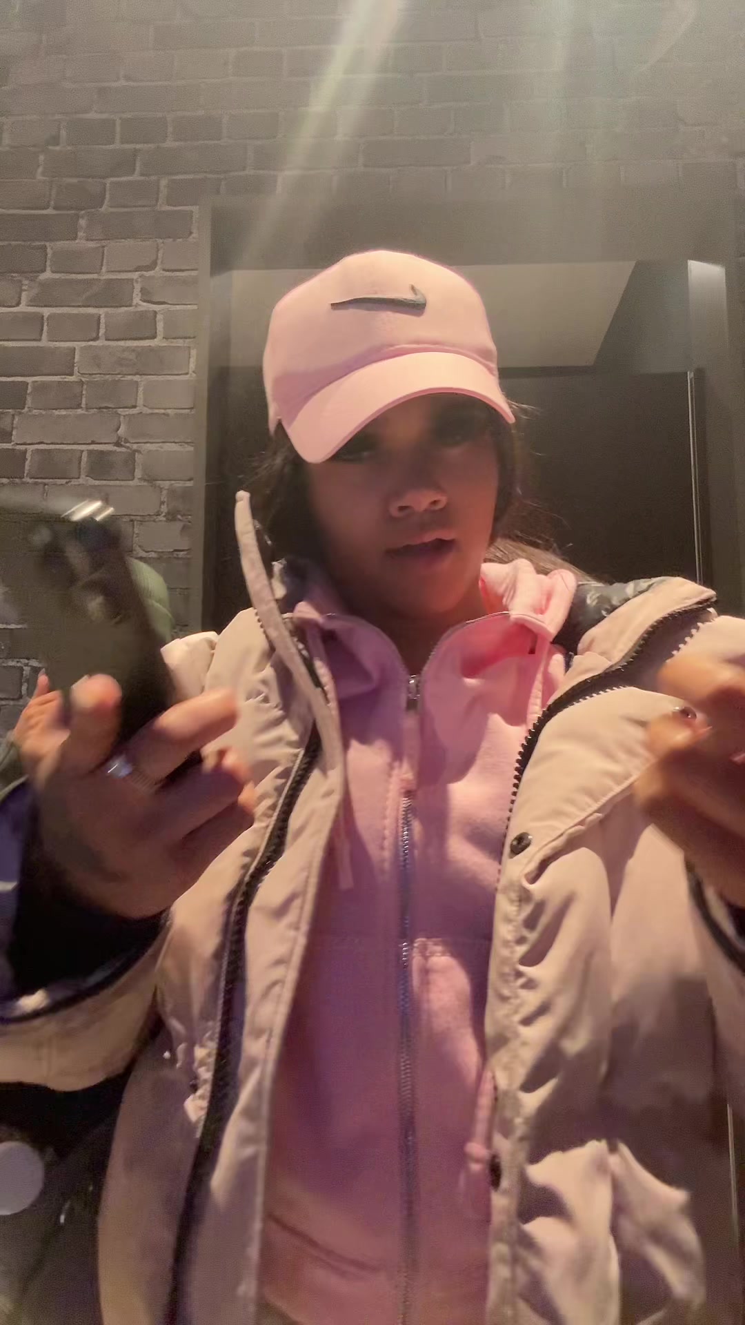 @AB…🦋