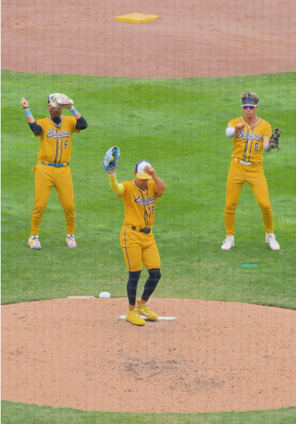 @thesavbananas