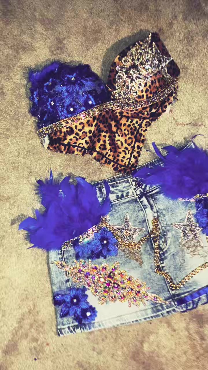 @𝓓𝓲𝓿𝓲𝓷𝓮 𝓓𝓮𝓼𝓲𝓰𝓷𝓼 🎀