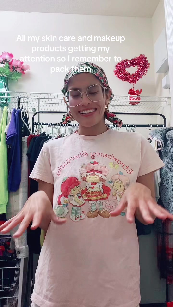 @lilahlaughs
