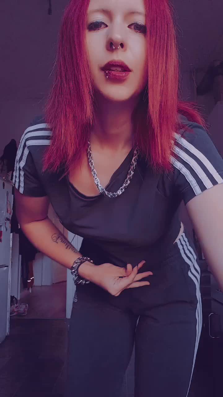@👑𝖘𝖆𝖗𝖆𝖍👑