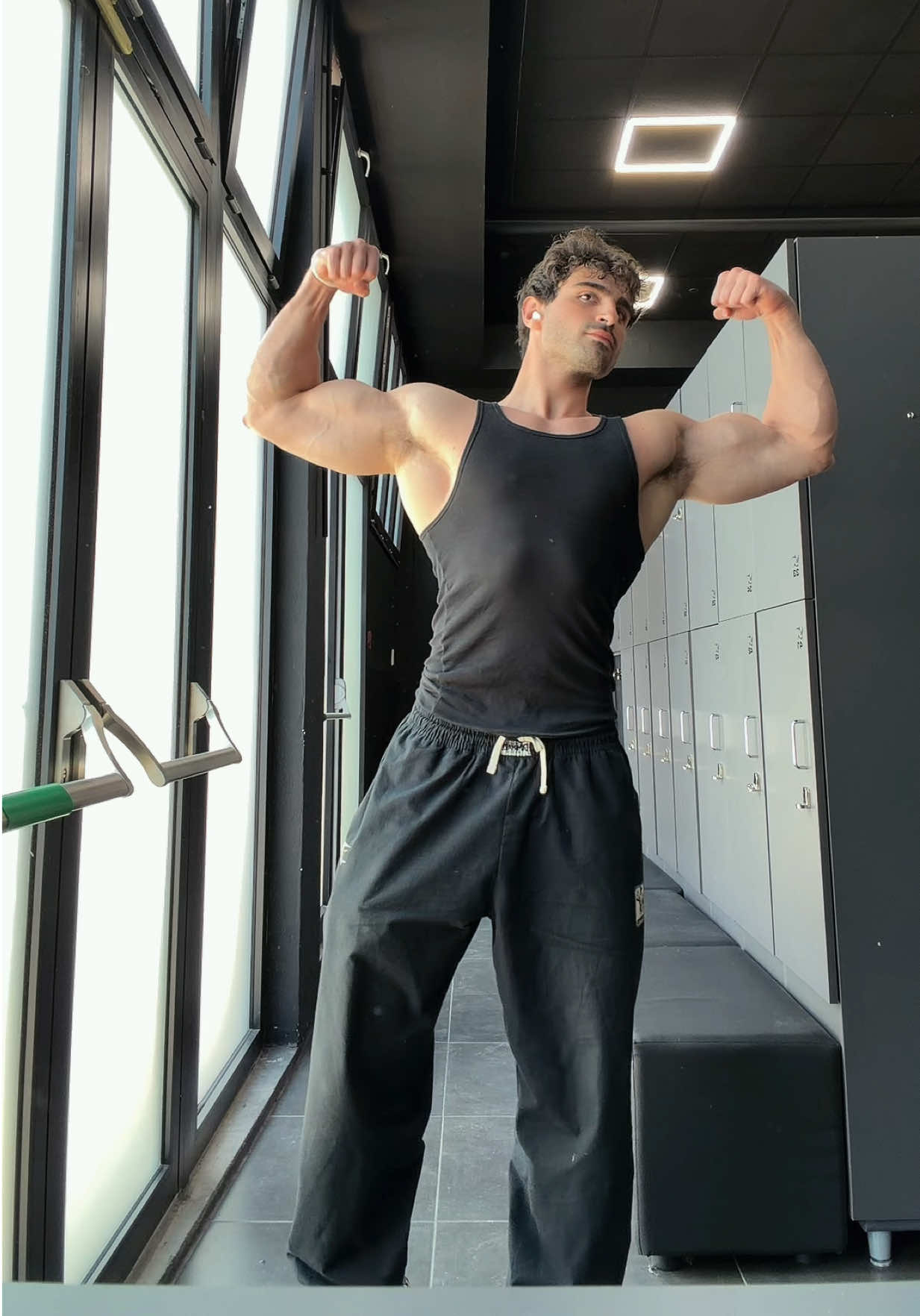 @AndrewAesthetic🧬