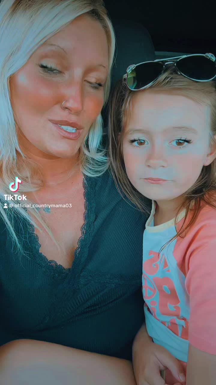 @OfficialCountryMama03