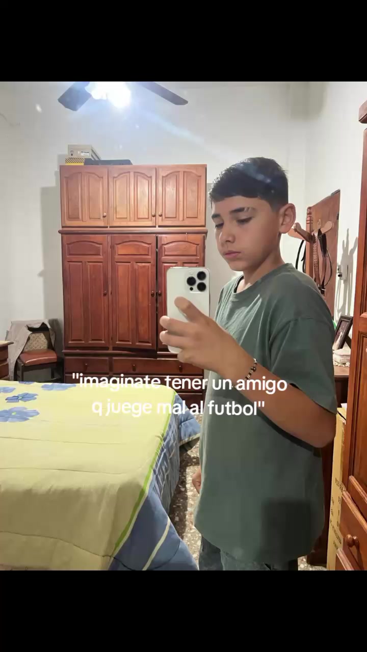 @valennALV__😶🌫️🤏😮💨