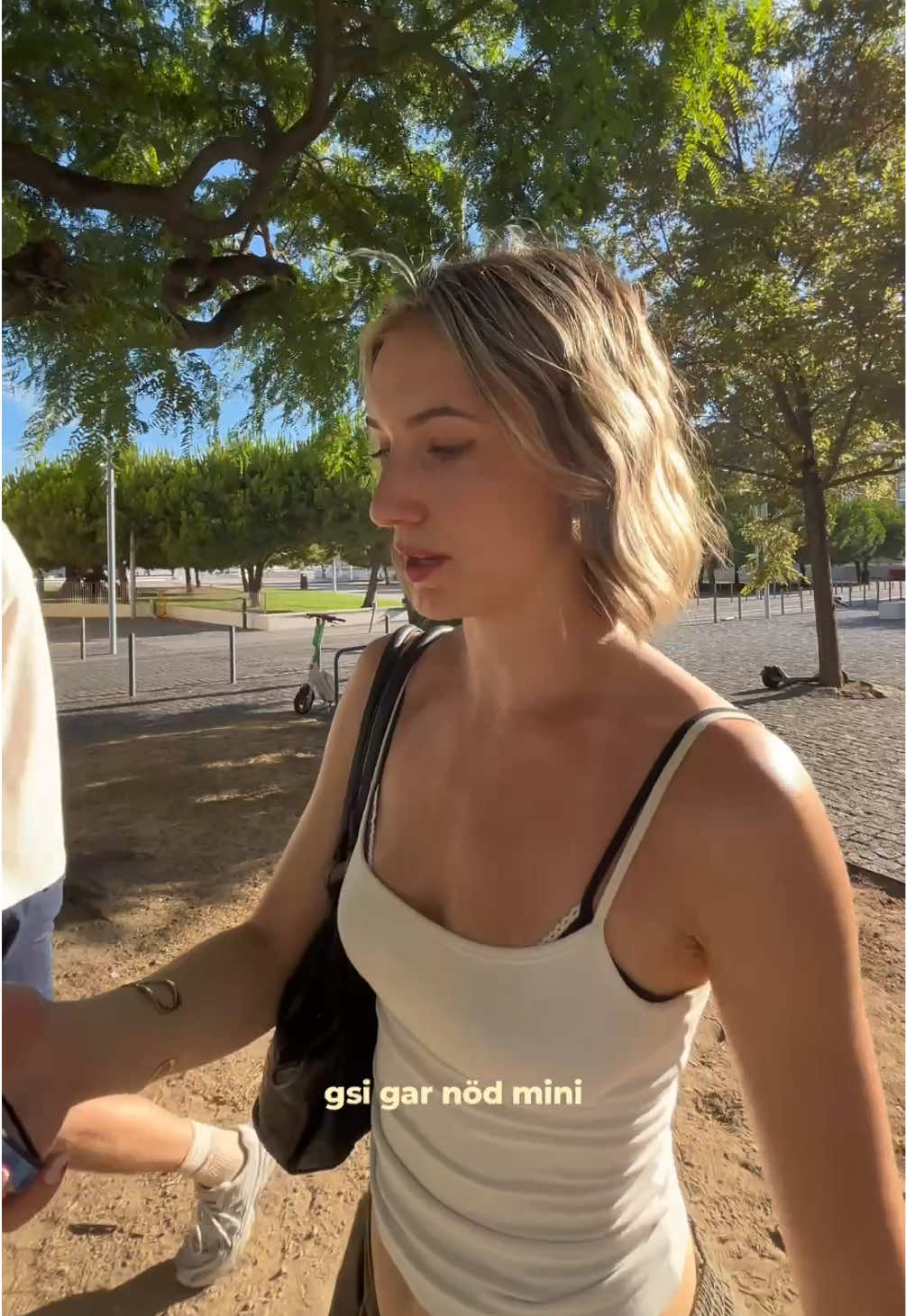 @leila