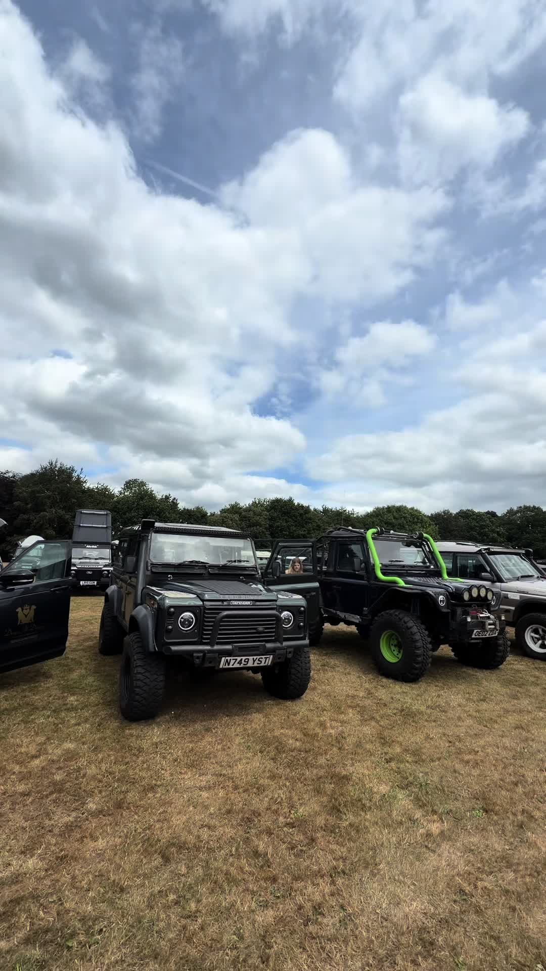 @landroversofdevon