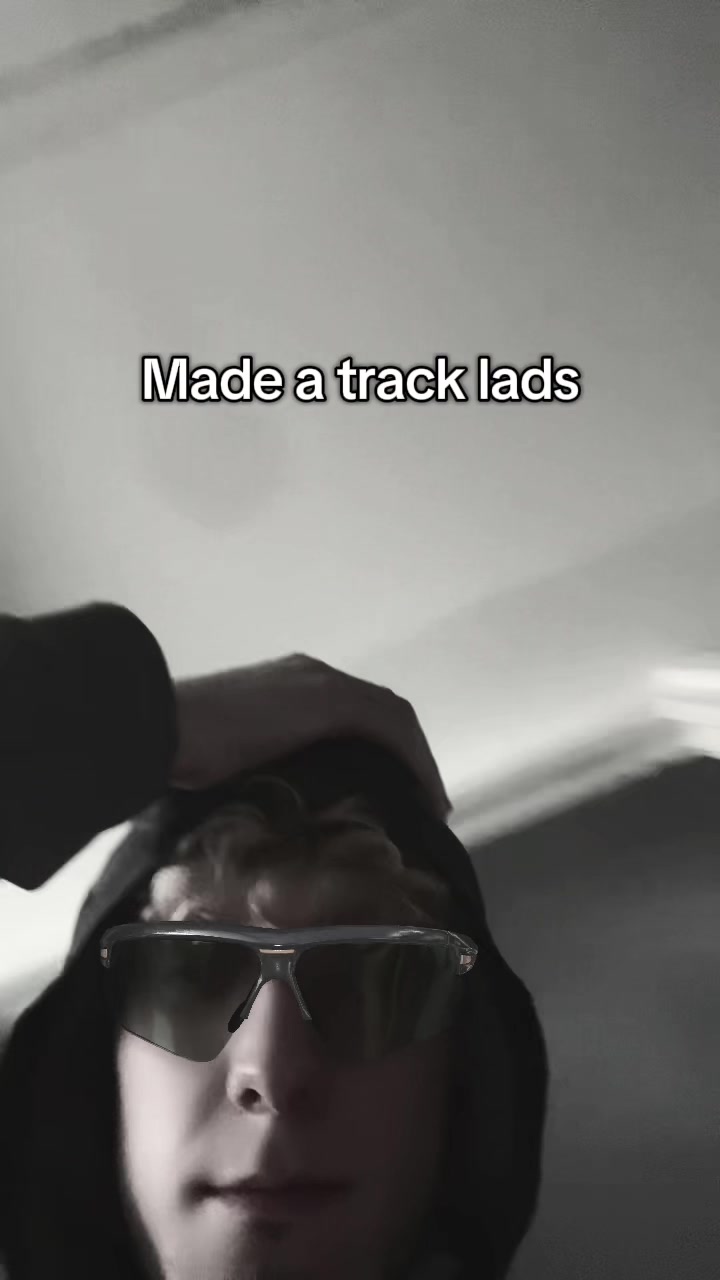@Whitest CEO