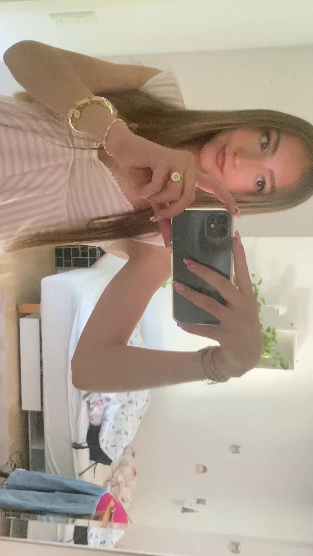 @Isabella