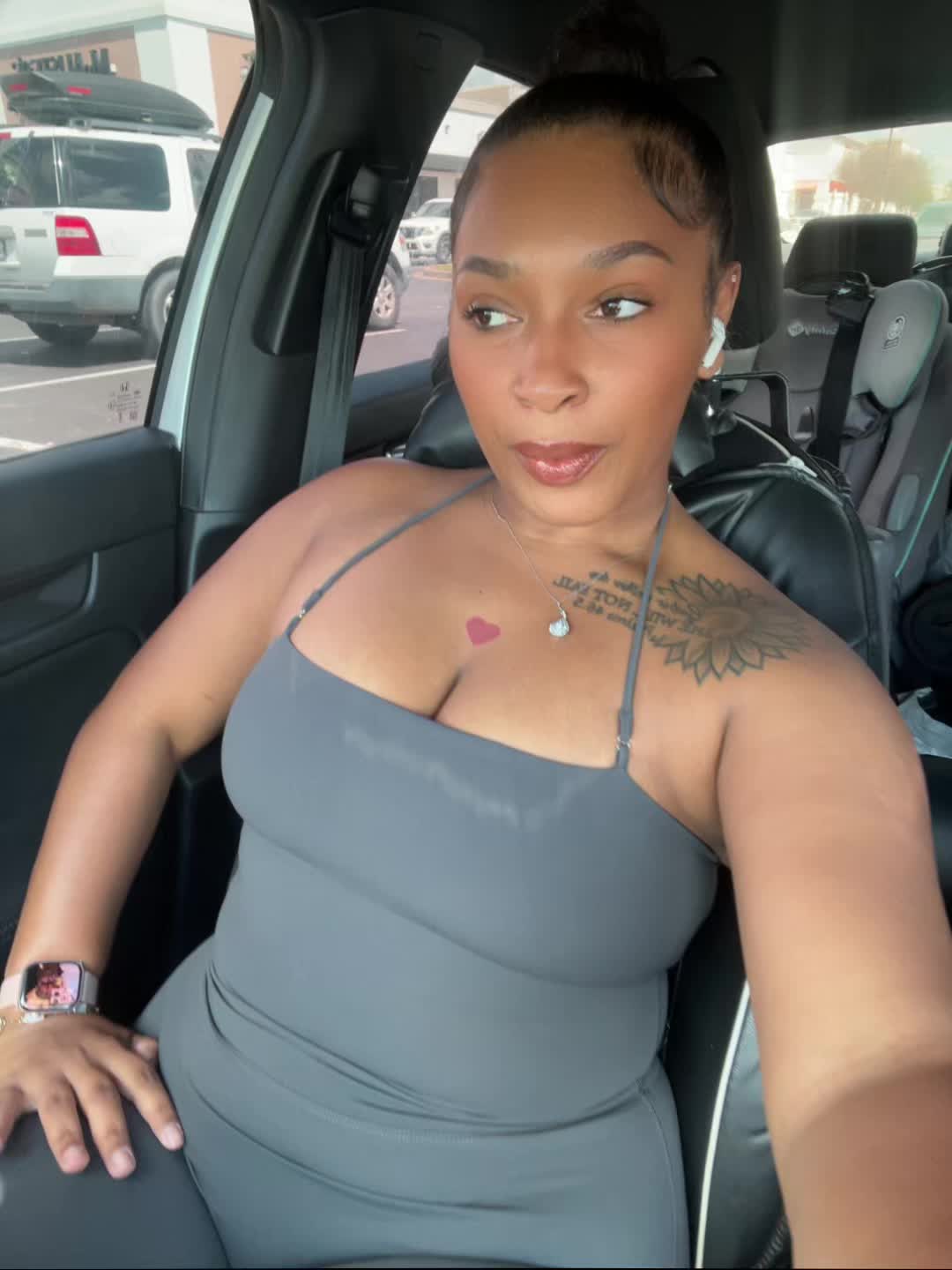 @thee.kelseycole