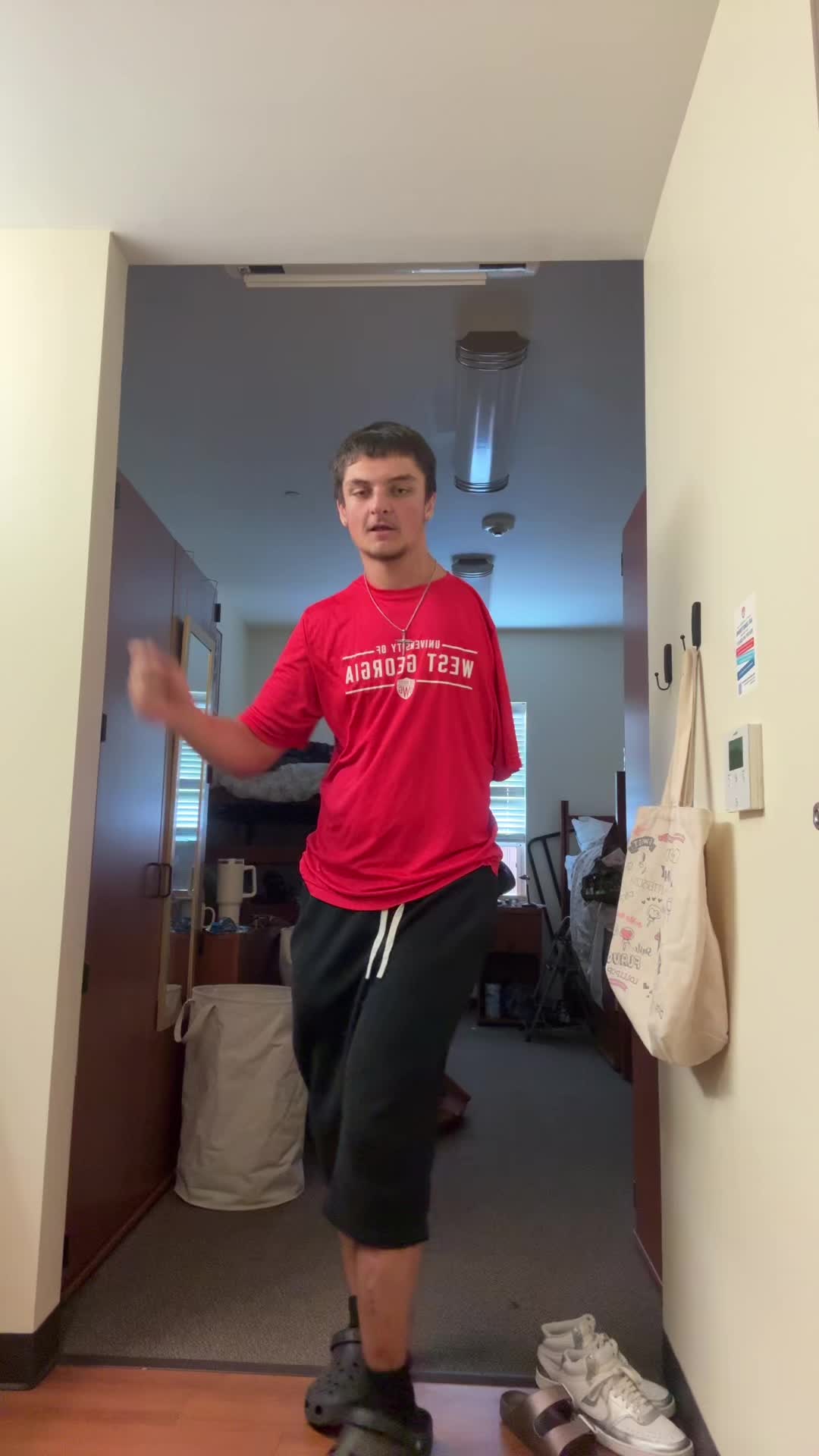 @onearmbeast