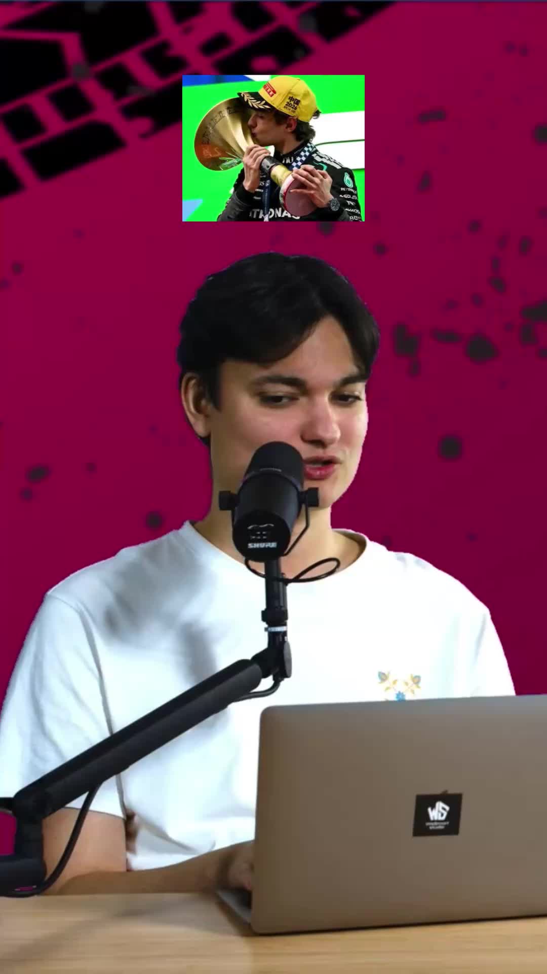 @V&eacute;va The News Guy