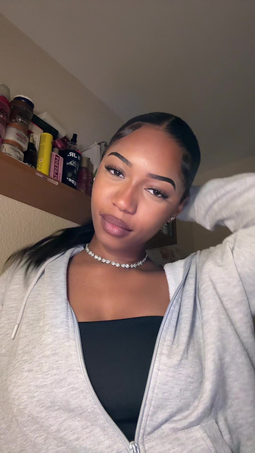 @baddie.chaki