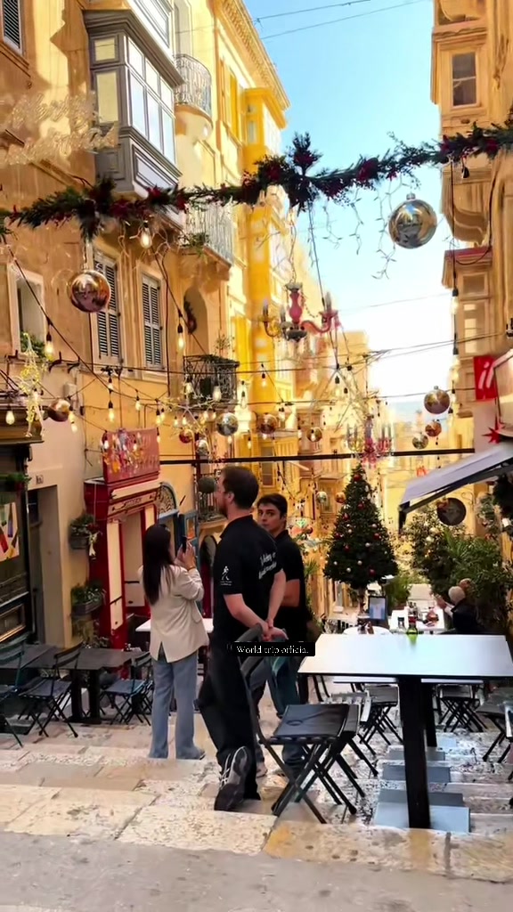 @𝑾𝑻 🚶&zwj;♂️