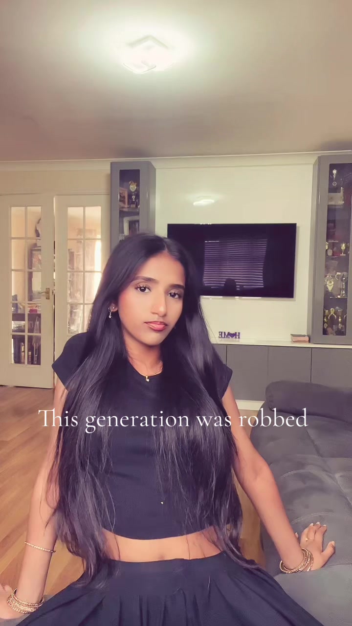 @Neha ❀