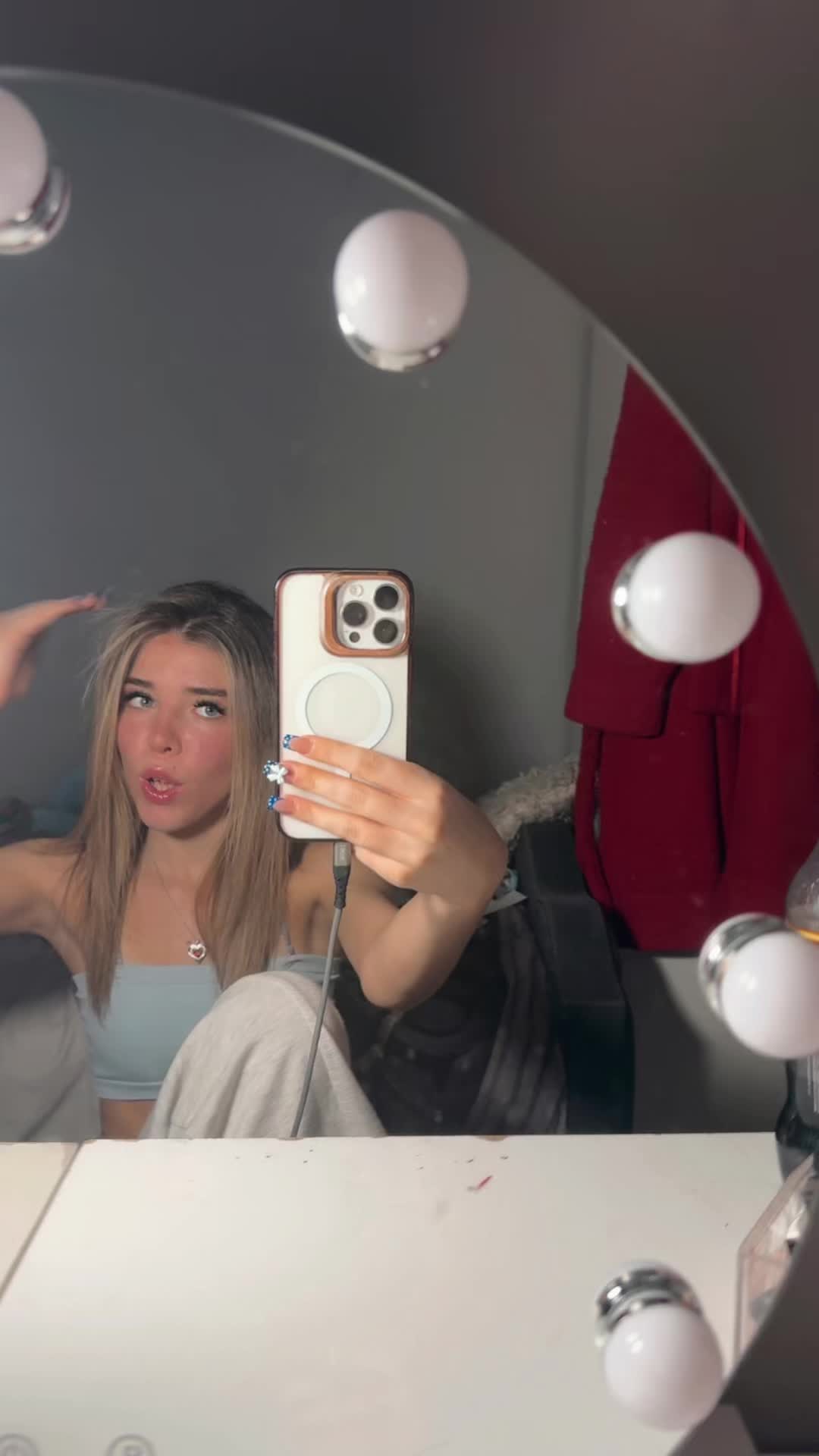 @x_lexie3