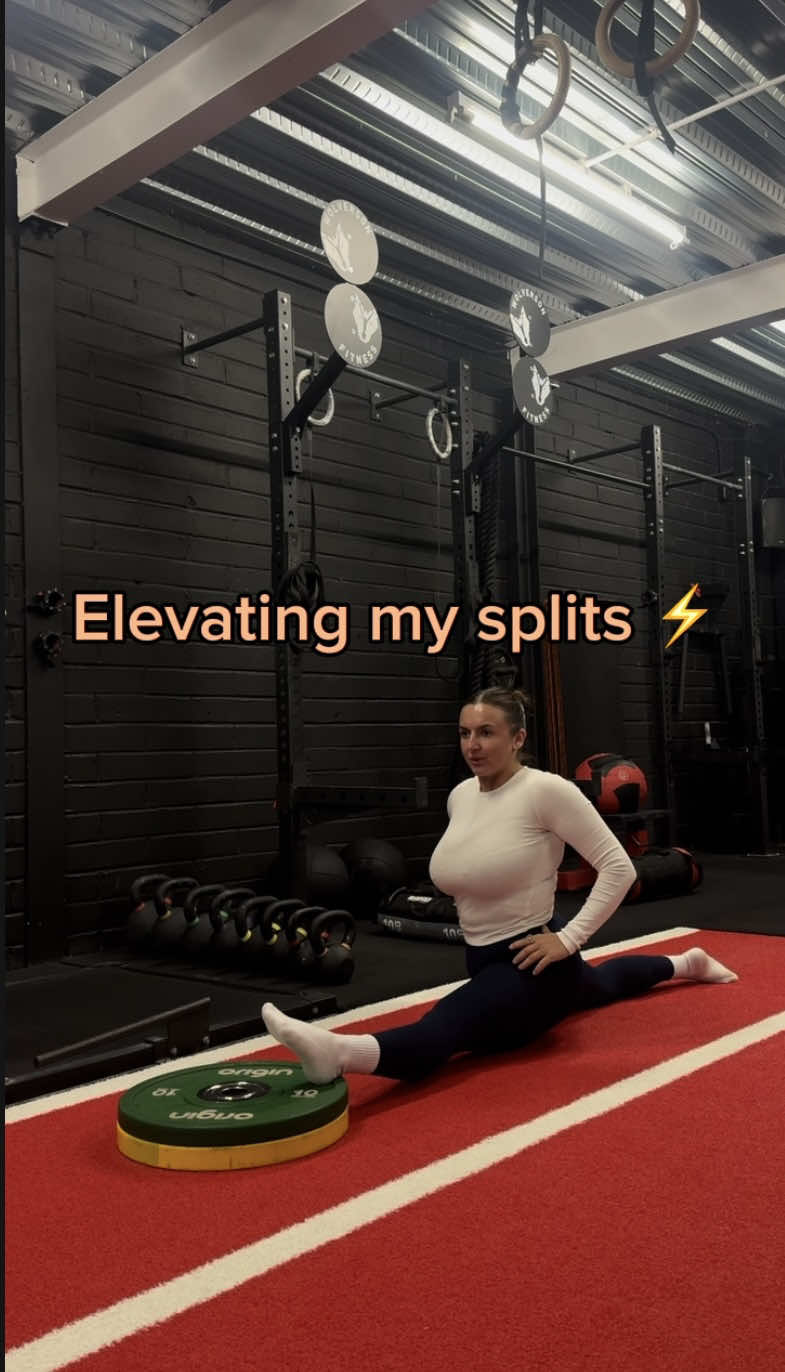 @Demi-Lee