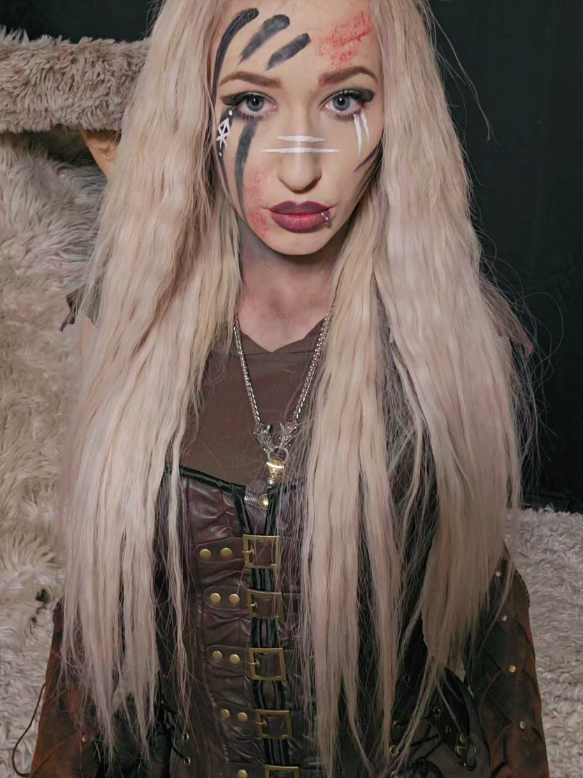 @VikingJulia
