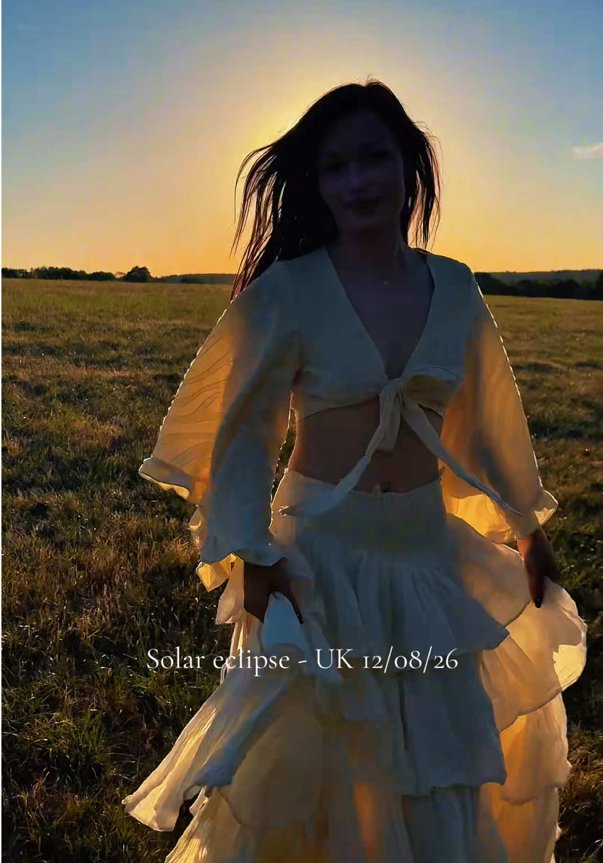 @bellajynx