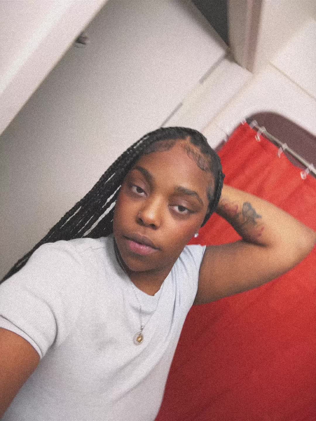 @Nell🦋🌼✨