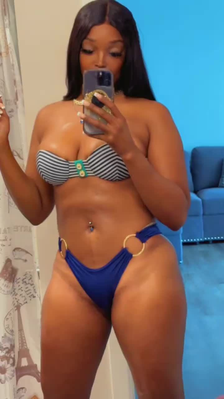 @Vanessa Daily Fashion 🦋🧜&zwj;♀️