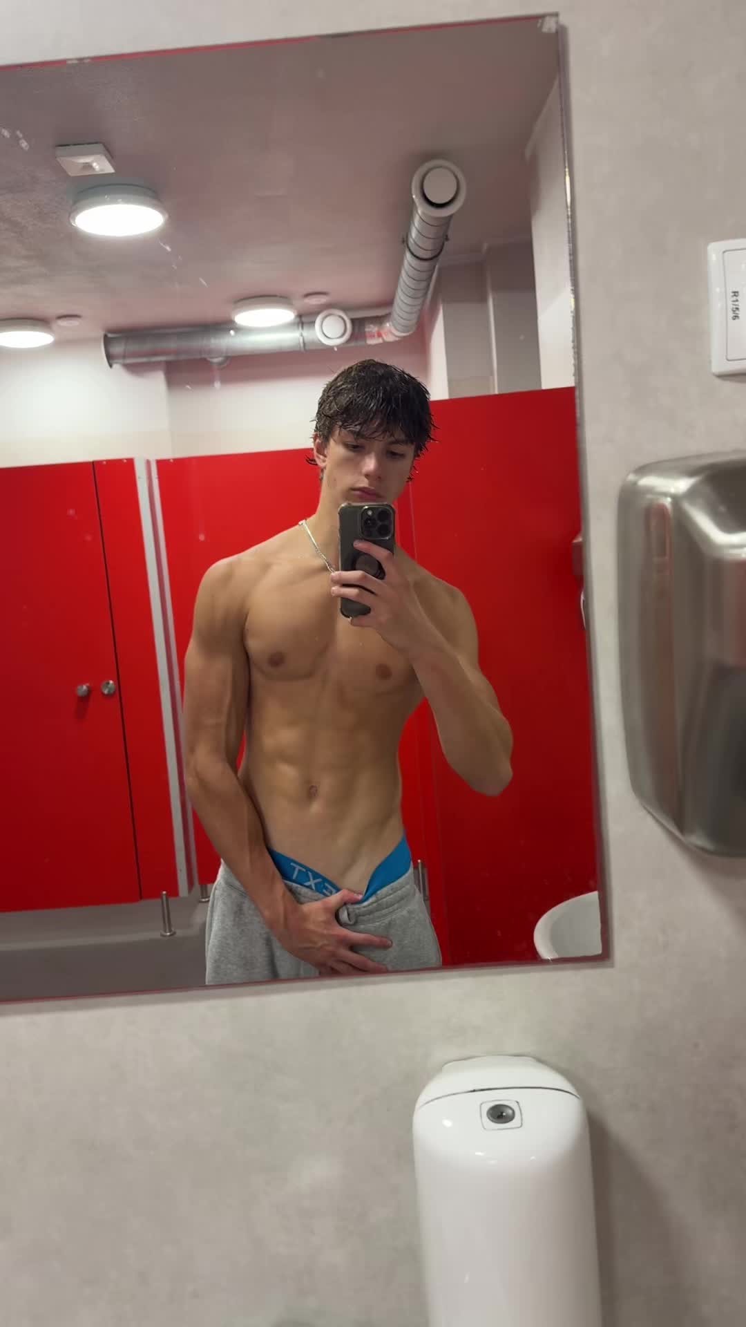 @itzxav🇵🇱
