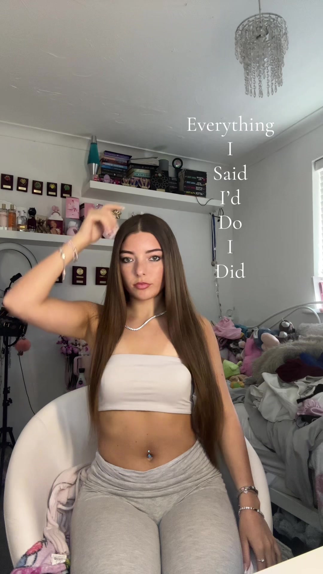 @Clo<3