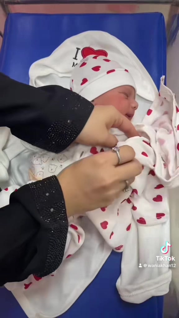@Waniakhan