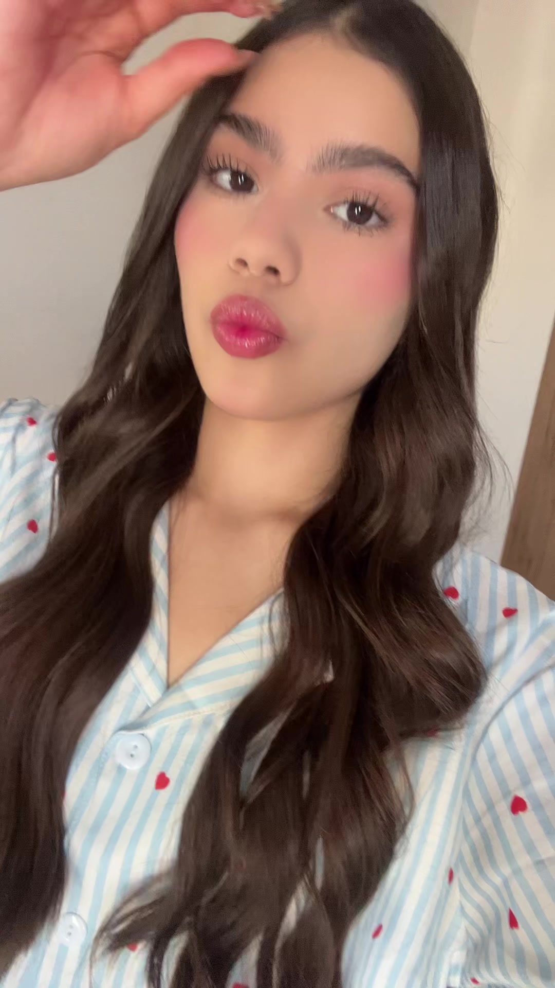 @Isitaa